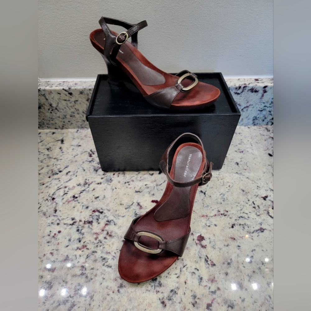 Naturalizer Wedge Heel Sandal